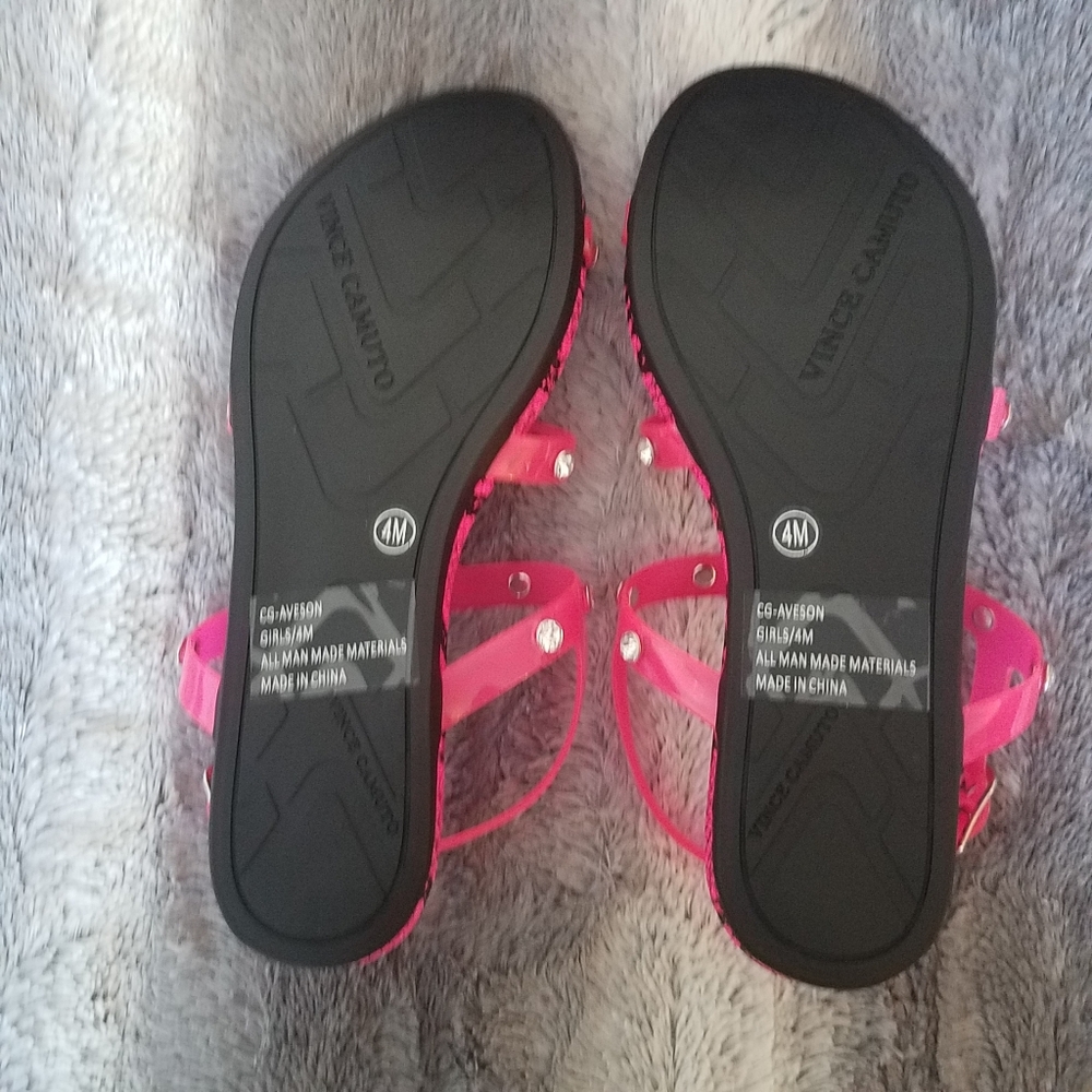 Vince Camuto Jelly Sandals NWT size 4 - Picture 3 of 3